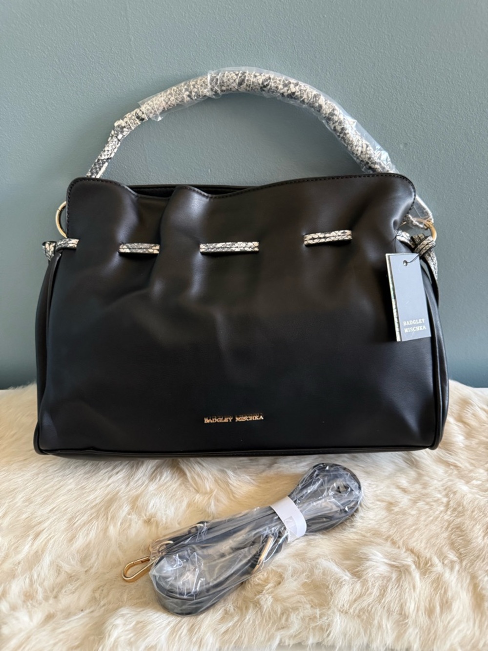 Badgley Mischka Black Solid Snake Combo Bag